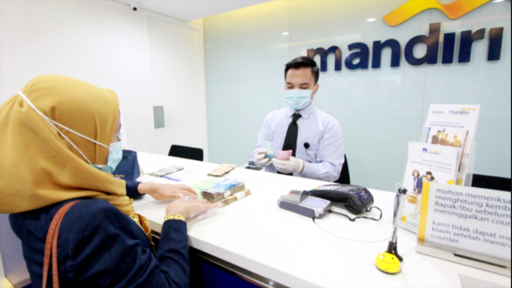 Pegawai bank mandiri