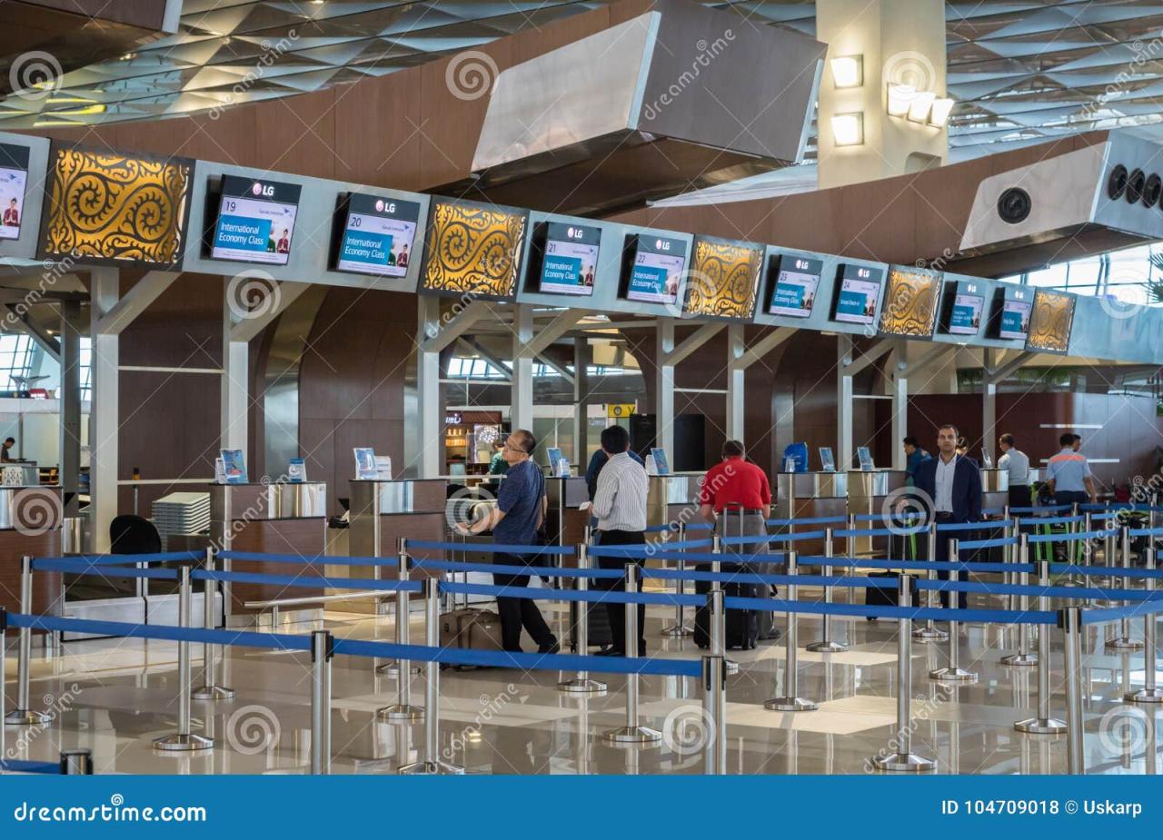 Gaji check in counter bandara